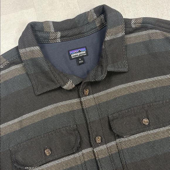 Patagonia Flannel Button Up Shirt - Picture 2 of 3